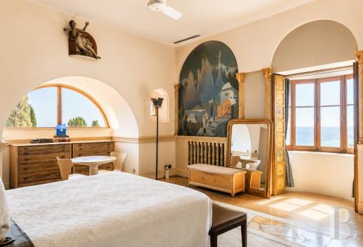 castles for sale France provence cote dazur   - 24